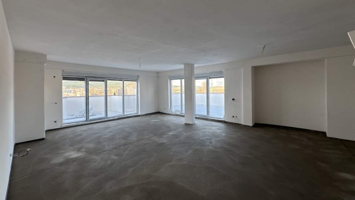 Penthouse në SHITJE – Kompleksi “VERA HILL”, Prishtina e Re (Zona Qendër)