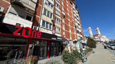 Lokal / Zyrë në SHITJE në Bulevardin Bill Klinton – Prishtinë