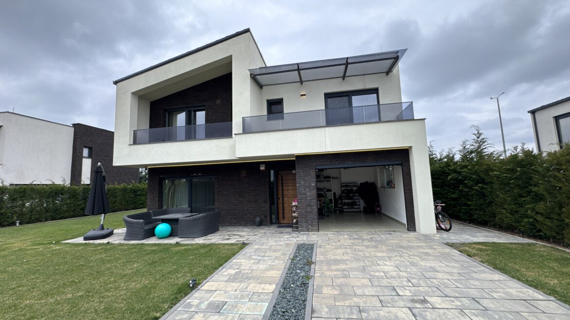 Shtëpi në SHITJE në Priam Village – Prishtinë